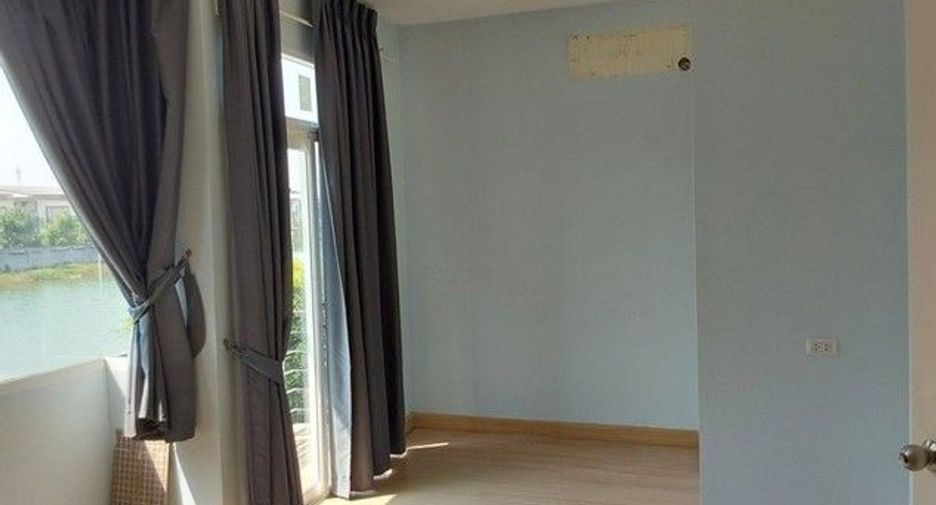 Reihenhaus zum Kauf mit 4 Zimmer in Saphan Sung, Bangkok