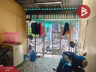 Casa adosada en venta de 3 habitaciones en Thung Khru, Bangkok