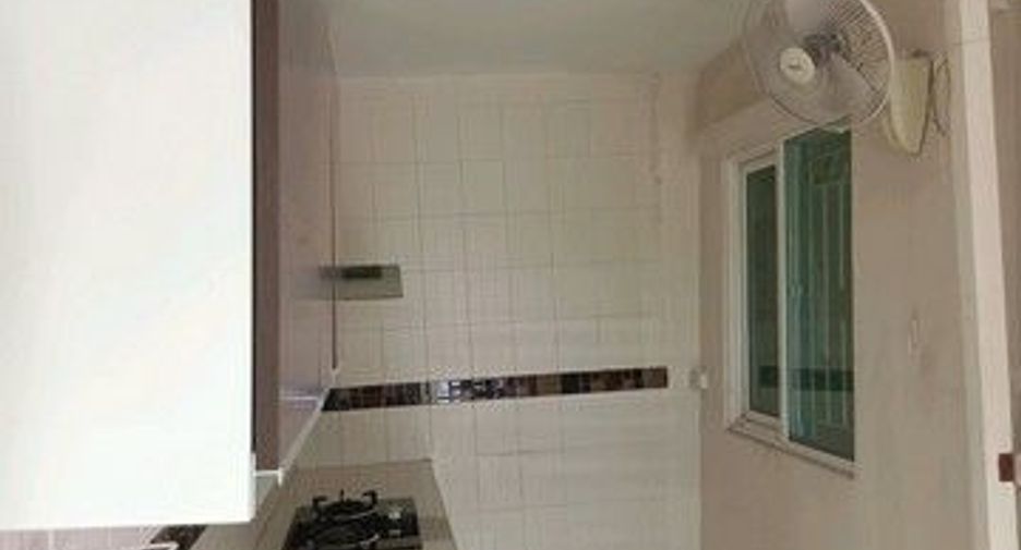 For sale 3 bedrooms townhouse in Phra Samut Chedi, Samut Prakan