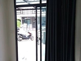 For sale 3 bedrooms townhouse in Rat Burana, Bangkok