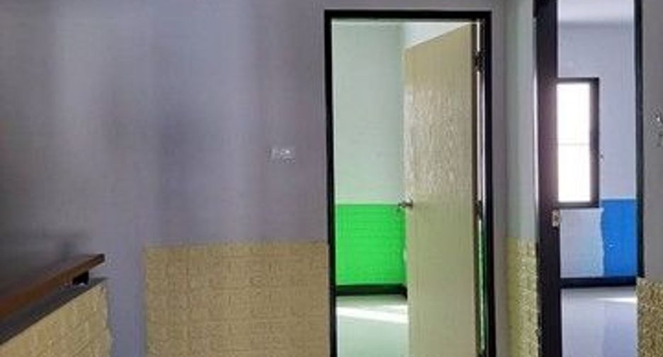 Reihenhaus zum Kauf mit 4 Zimmer in Nong Chok, Bangkok