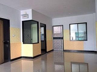 For sale 4 bedrooms townhouse in Nong Chok, Bangkok