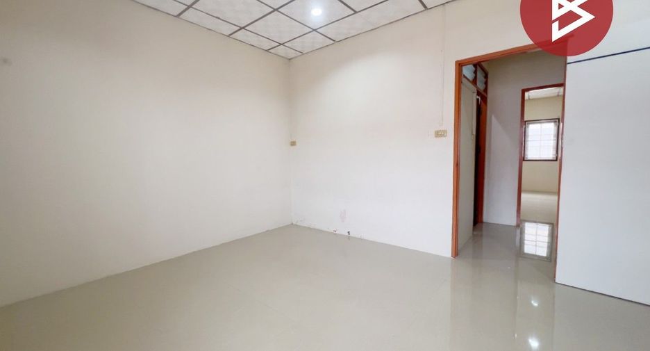 Reihenhaus zur Miete und zum Kauf mit 2 Zimmer in Mueang Nakhon Pathom, Nakhon Pathom