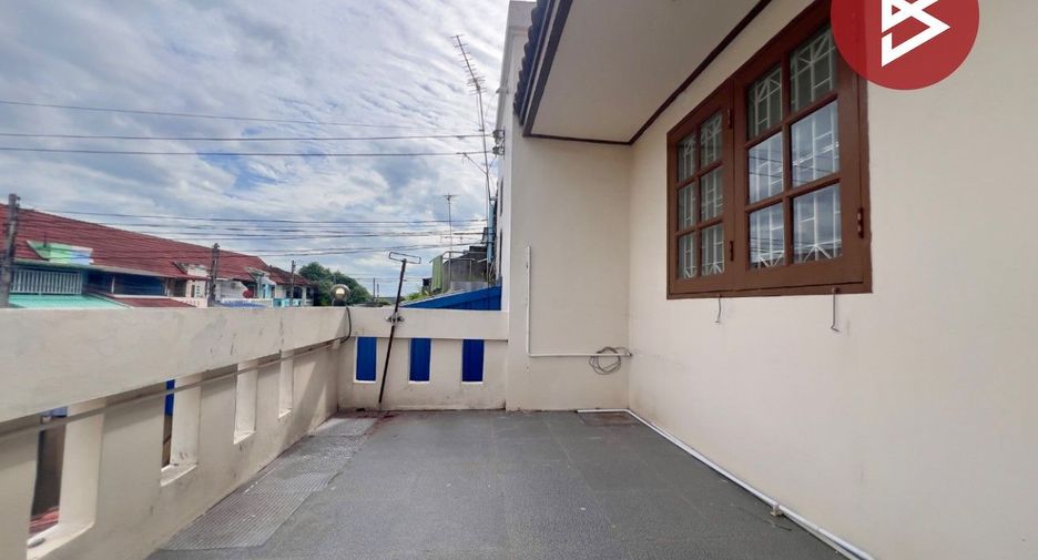 Reihenhaus zur Miete und zum Kauf mit 2 Zimmer in Mueang Nakhon Pathom, Nakhon Pathom
