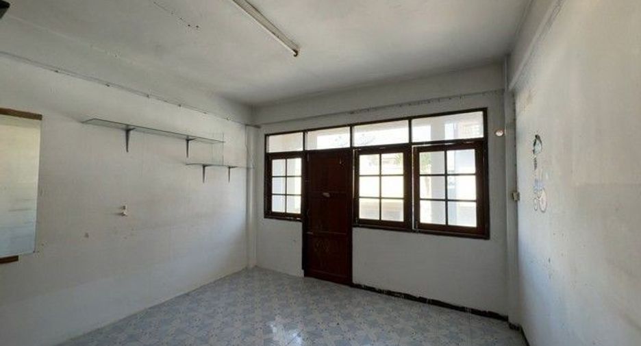 出售 3 卧室 商业空间 在 Khlong San, 曼谷