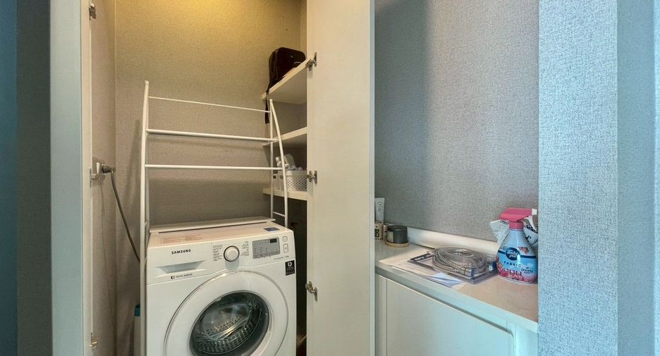For rent 1 bed condo in Khlong Toei, Bangkok