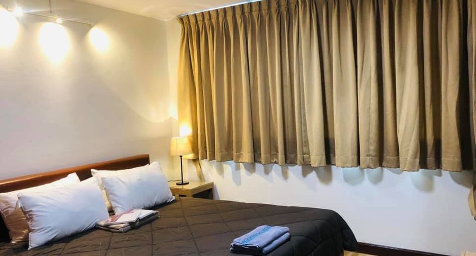 For rent 1 bed condo in Khlong Toei, Bangkok