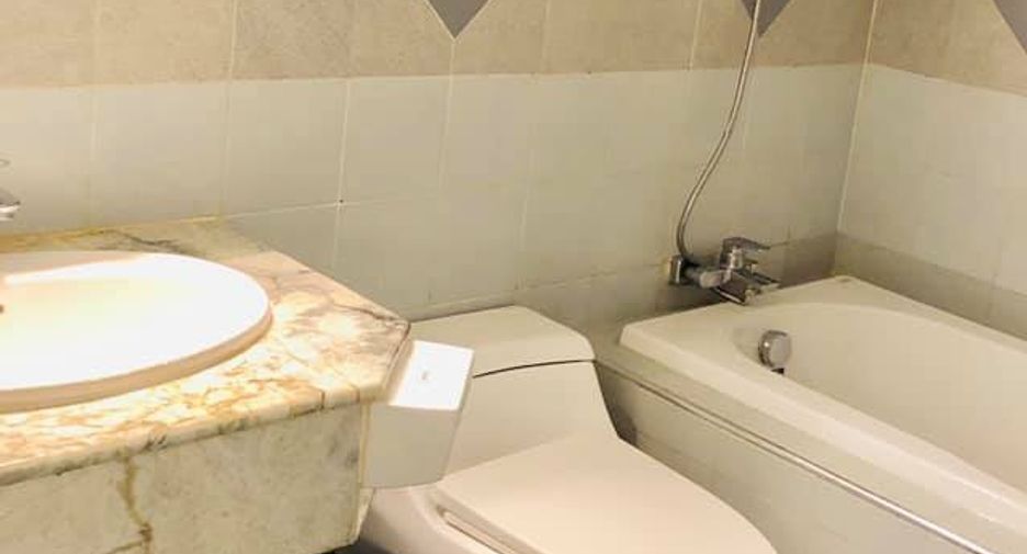 For rent 1 bed condo in Khlong Toei, Bangkok