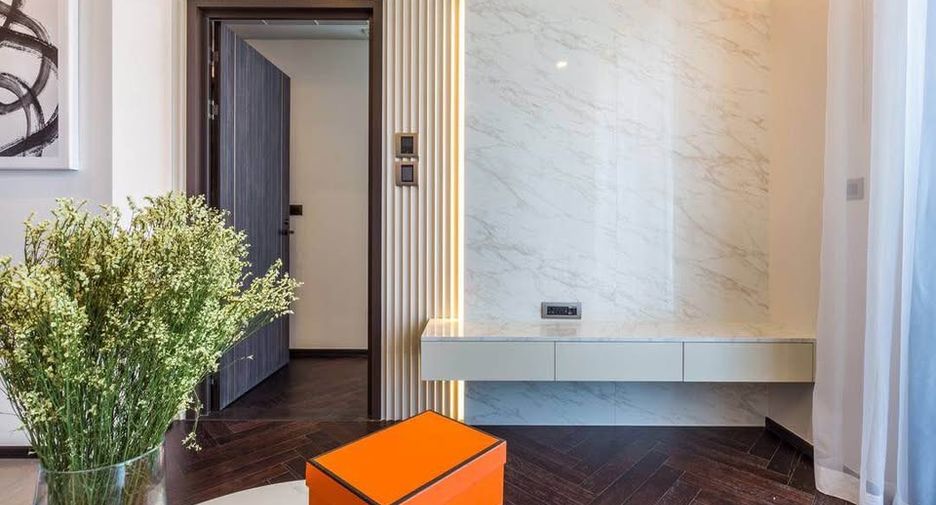 For rent 1 bed condo in Phaya Thai, Bangkok