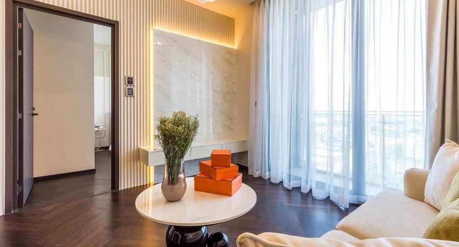For rent 1 bed condo in Phaya Thai, Bangkok