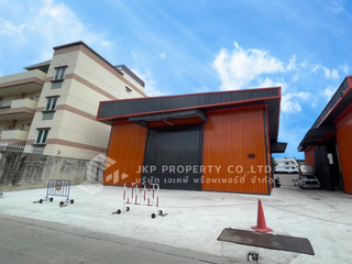 For rent warehouse in Wang Thonglang, Bangkok