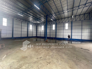 For rent warehouse in Wang Thonglang, Bangkok