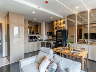 For rent 2 bedrooms apartment in Watthana, Bangkok