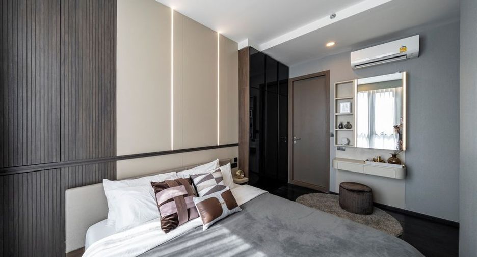 For rent 2 bedrooms apartment in Watthana, Bangkok