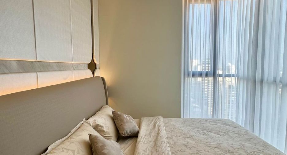 For rent 2 bedrooms apartment in Watthana, Bangkok