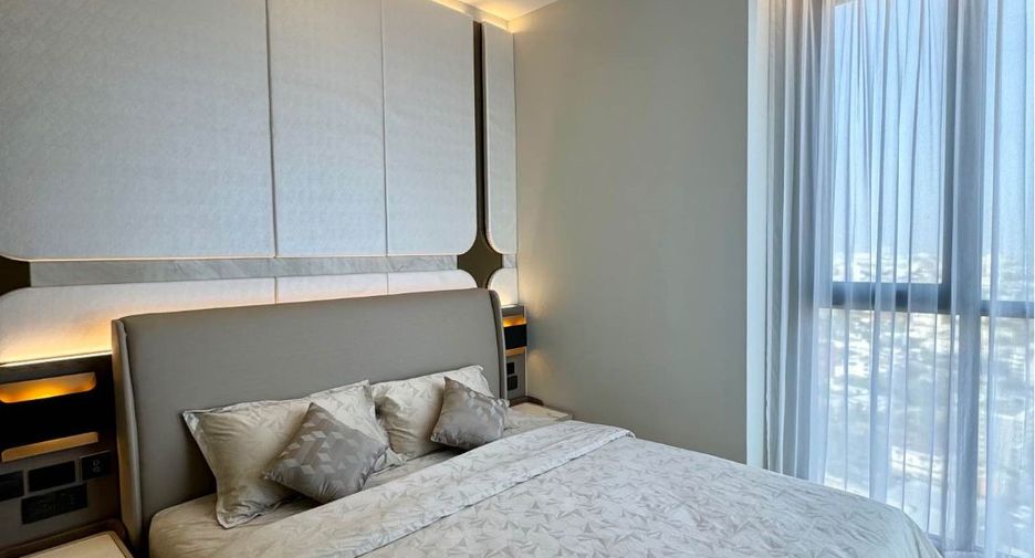 For rent 2 bedrooms apartment in Watthana, Bangkok