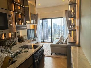 For rent 2 bedrooms apartment in Watthana, Bangkok