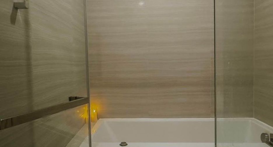 For rent 2 bedrooms apartment in Watthana, Bangkok