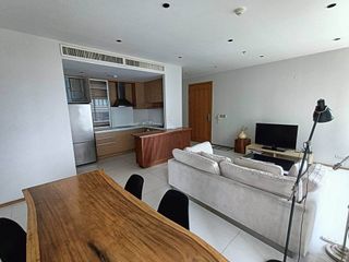 For rent 2 bedrooms apartment in Khlong Toei, Bangkok