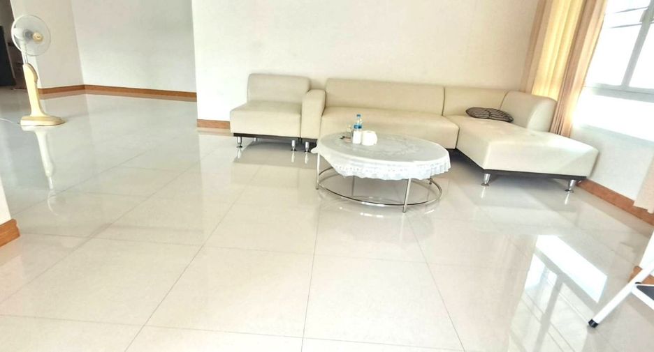 Haus zum Kauf mit 3 Zimmer in Bang Saray, Pattaya