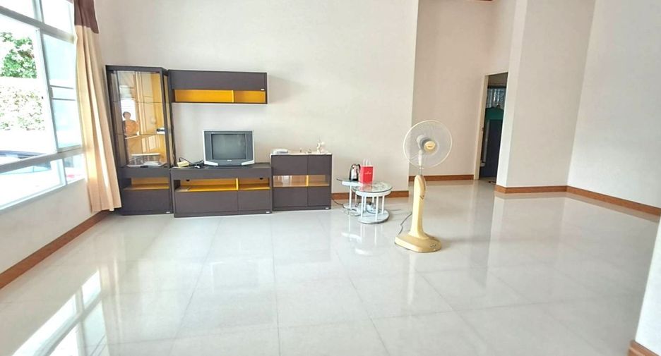 Haus zum Kauf mit 3 Zimmer in Bang Saray, Pattaya
