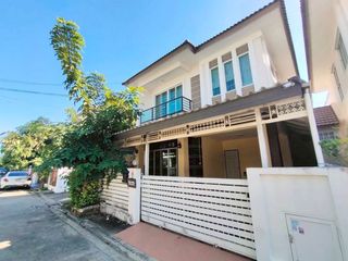 Casa en venta de 3 habitaciones en Khlong Sam Wa, Bangkok