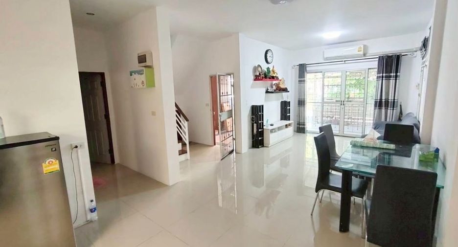 Casa en venta de 3 habitaciones en Khlong Sam Wa, Bangkok
