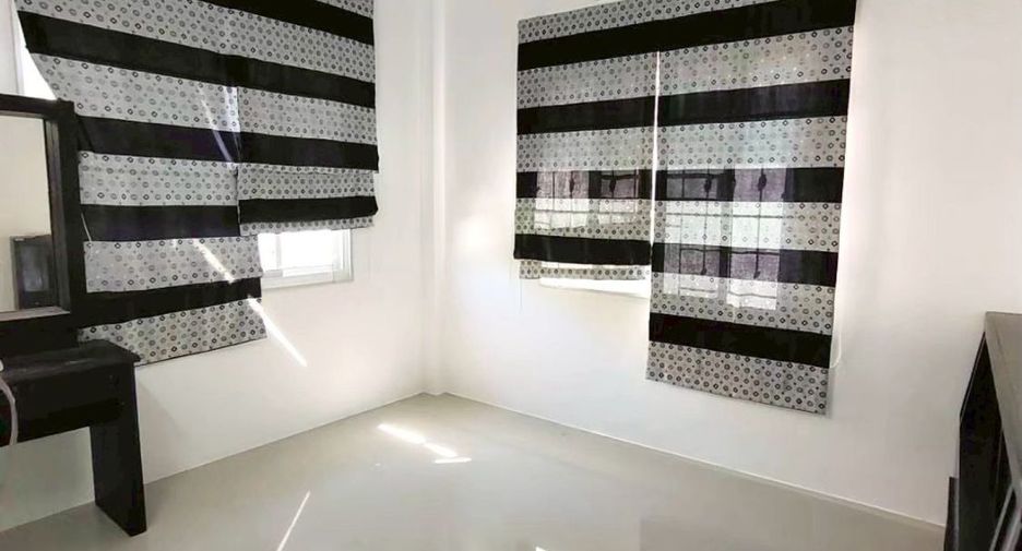 Casa en venta de 3 habitaciones en Khlong Sam Wa, Bangkok
