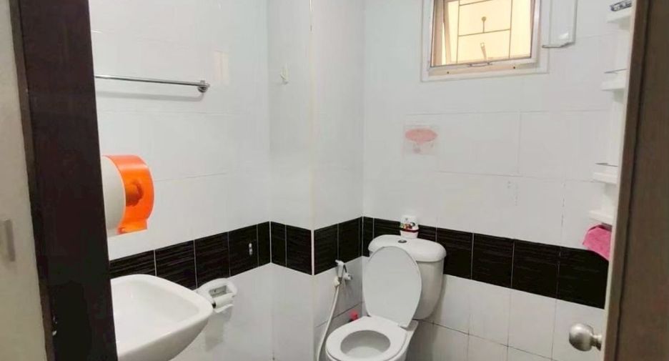 Casa en venta de 3 habitaciones en Khlong Sam Wa, Bangkok
