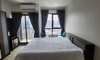 À louer studio condo à Khlong San, Bangkok