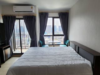 À louer studio condo à Khlong San, Bangkok