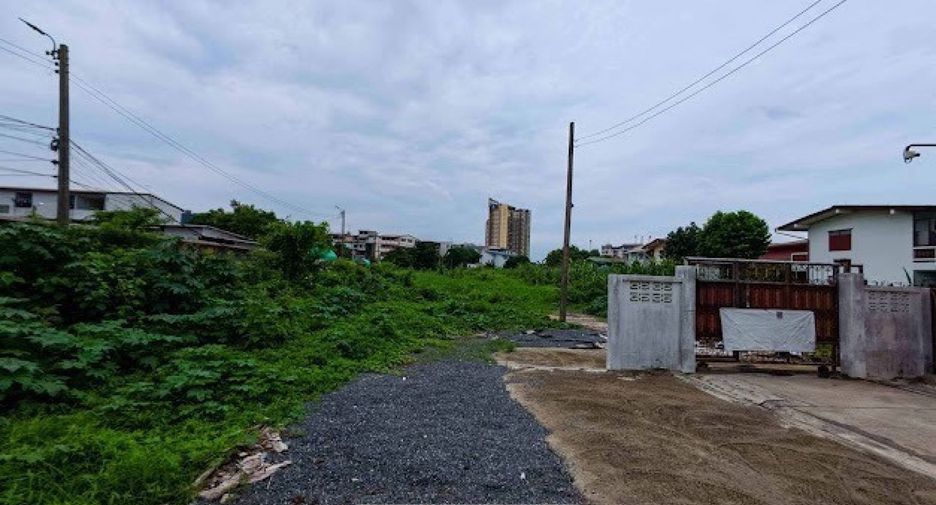 出售 土地 在 Phasi Charoen, 曼谷