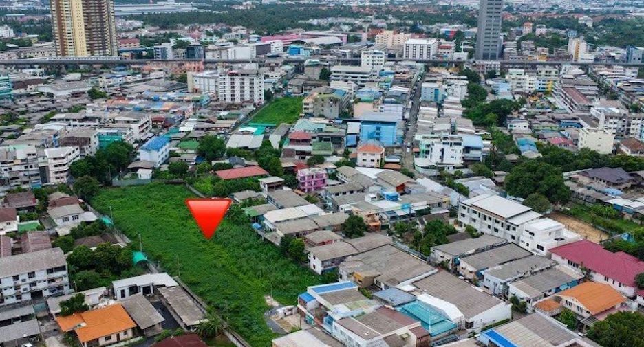 出售 土地 在 Phasi Charoen, 曼谷