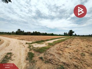 出售 土地 在 Lat Yao, Nakhon Sawan