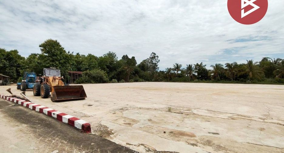 出售 土地 在 Lat Yao, Nakhon Sawan