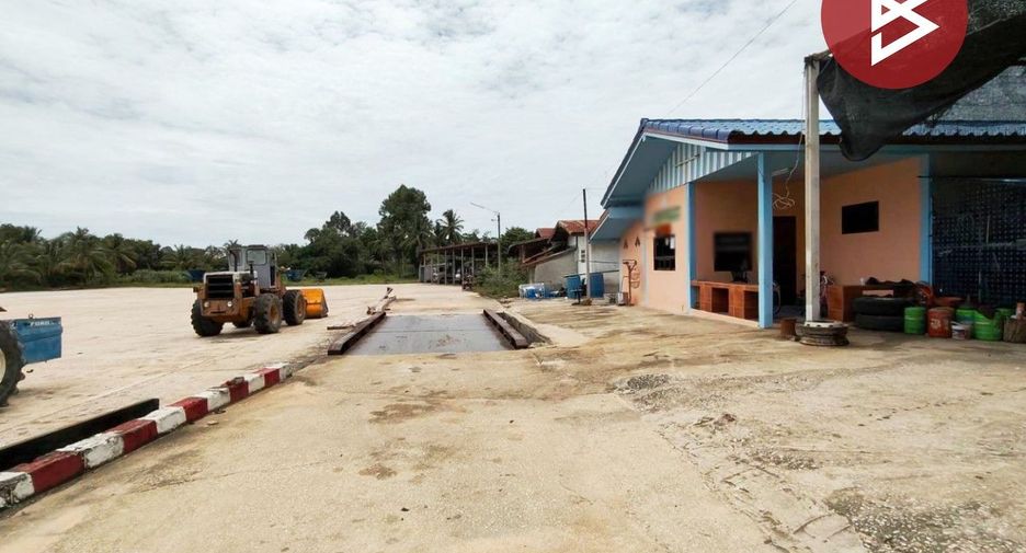 出售 土地 在 Lat Yao, Nakhon Sawan
