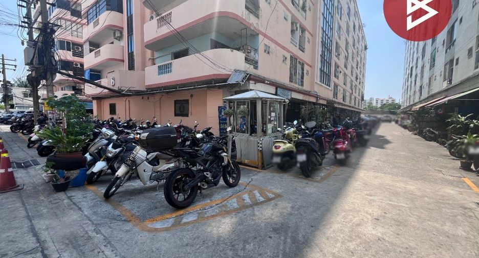 Wohnung zum Kauf mit 1 Zimmer in Lat Phrao, Bangkok