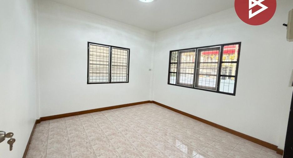 À vendre 2 chambres maison à Si Racha, Chonburi