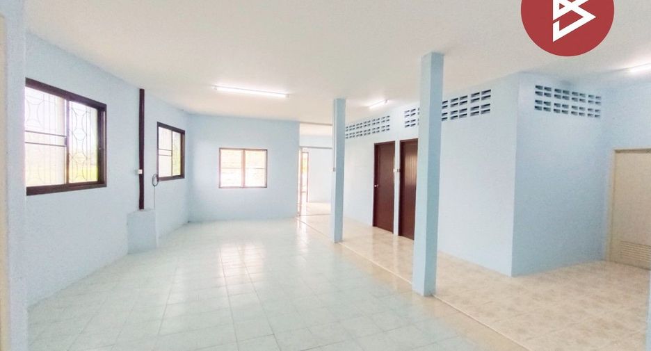 For sale 2 bedrooms townhouse in Mueang Trat, Trat