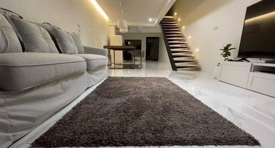 Haus zum Kauf mit 2 Zimmer in Lat Phrao, Bangkok