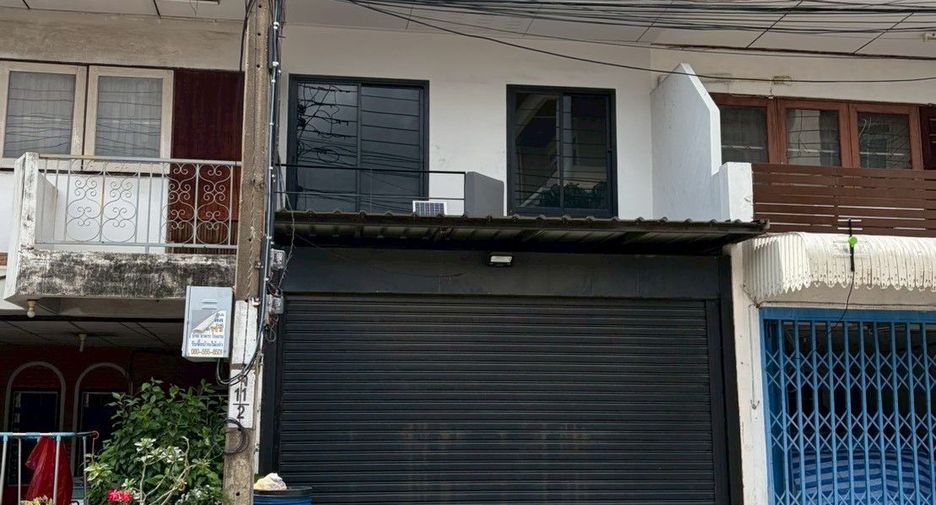 À vendre 2 chambres maison à Lat Phrao, Bangkok