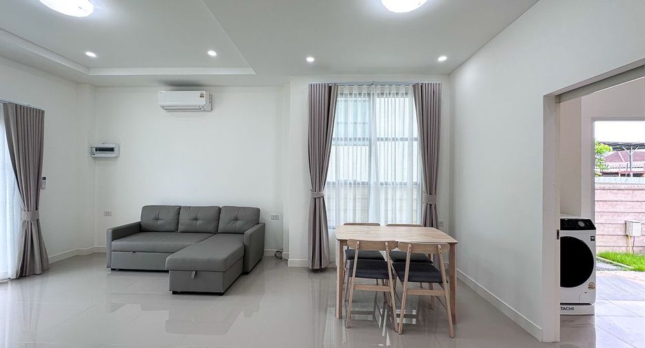 For rent 4 bedrooms house in Mueang Chiang Mai, Chiang Mai