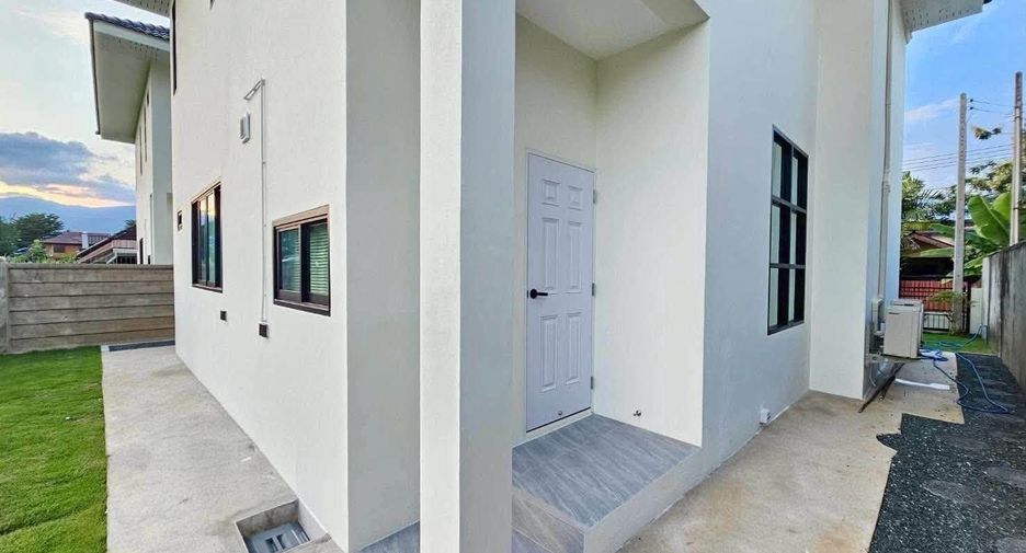 For rent 4 bedrooms house in Mueang Chiang Mai, Chiang Mai