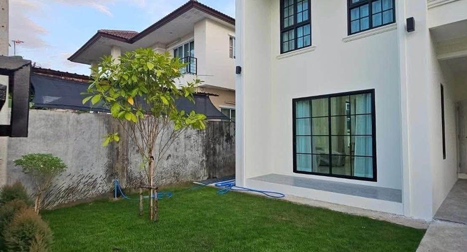 For rent 4 bedrooms house in Mueang Chiang Mai, Chiang Mai