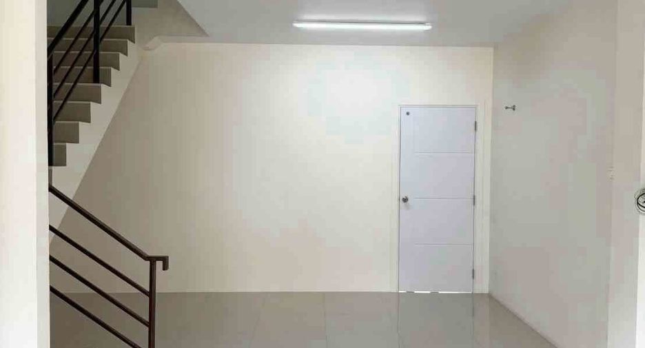 Local comercial en alquiler y en venta de 3 habitaciones en Mueang Suphanburi, Suphan Buri