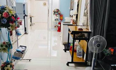 Local comercial en venta de 6 habitaciones en Bang Kapi, Bangkok