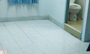 Local comercial en venta de 6 habitaciones en Bang Kapi, Bangkok