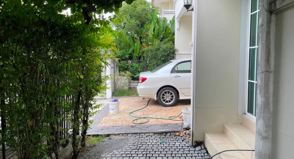 À louer 3 chambres maison à Bang Yai, Nonthaburi