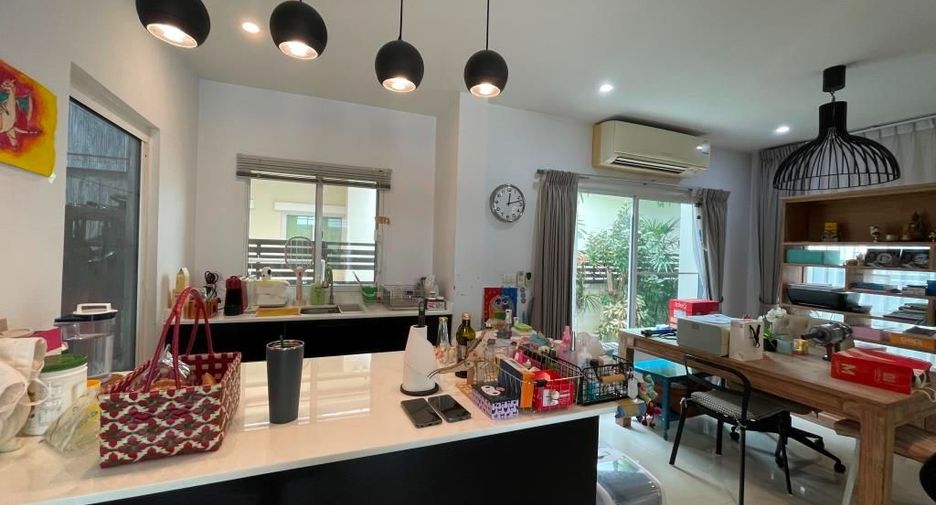 À louer 3 chambres maison à Bang Yai, Nonthaburi