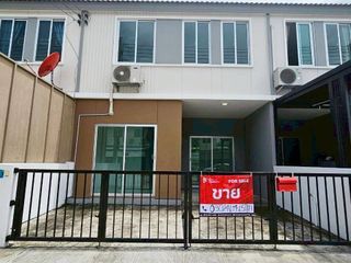 Продажа 3 спальни таунхаус в Khlong Luang, Патумтани